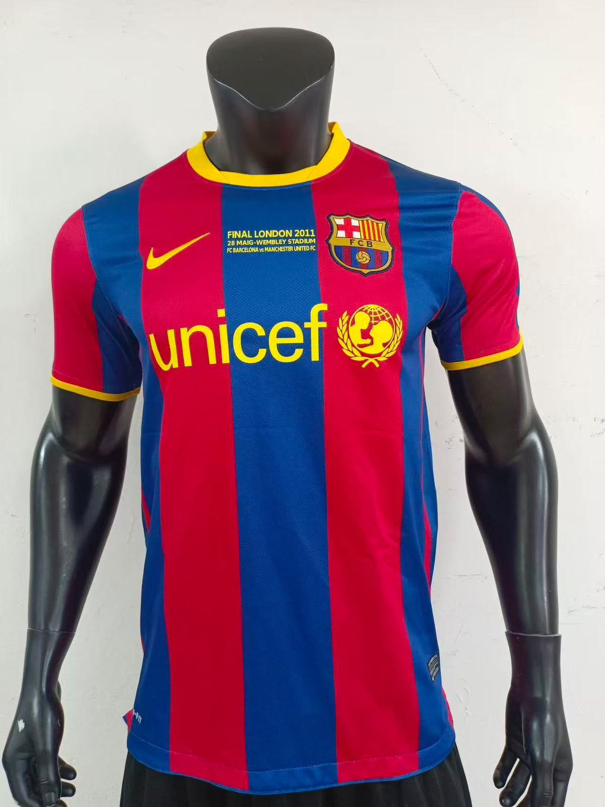 FC Barcelona 2009 Champions League Final Retro Kit