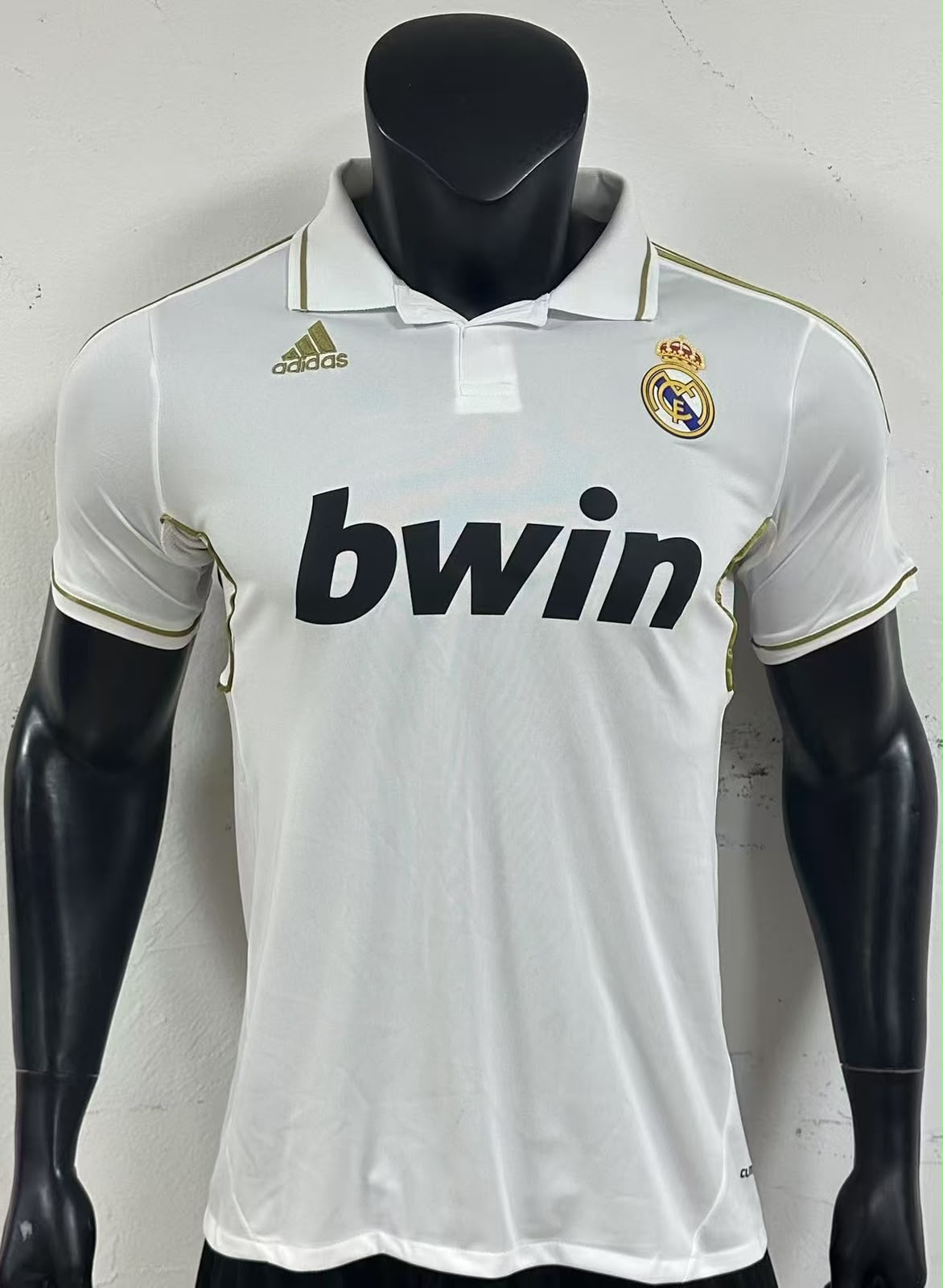 Real Madrid Retro Home Polo Kit