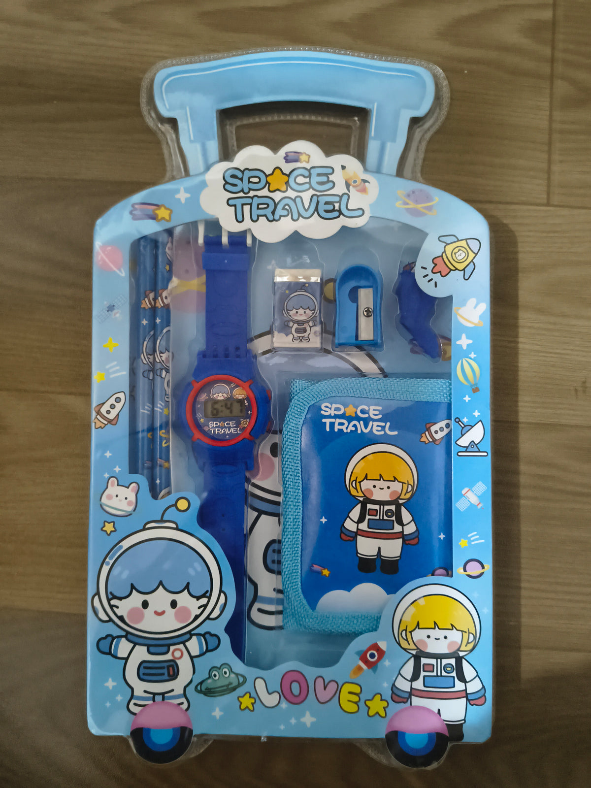 Space Travel" themed 7-in-1 children's stationery gift set